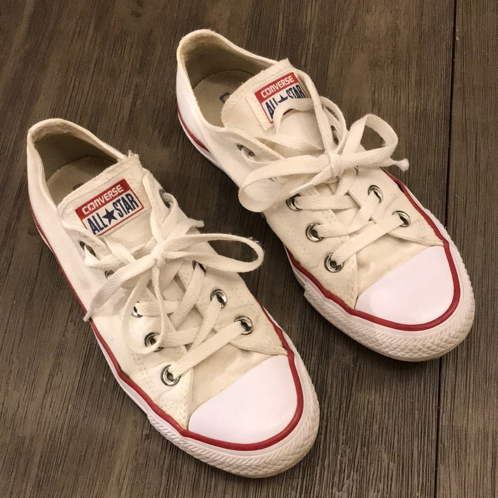 Chuck Taylor All Star Classic White Size 6